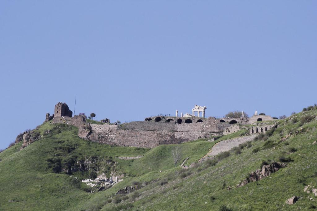 Athena Pension Bergama Exterior foto